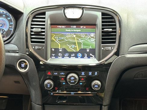 Used 2014 Chrysler 300 S w/ Luxury Group image 25