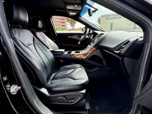 Used 2016 Lincoln MKX Select image 6