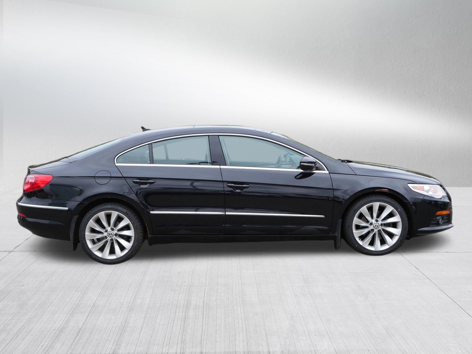 Used 2009 Volkswagen CC VR6 Sport FWD image 8