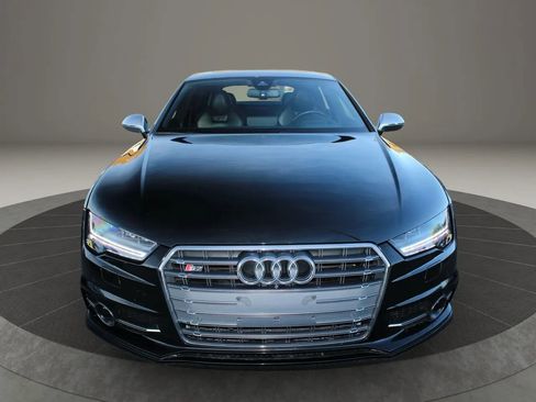 Used 2018 Audi S7 Prestige w/ Driver Assistance Package image 2