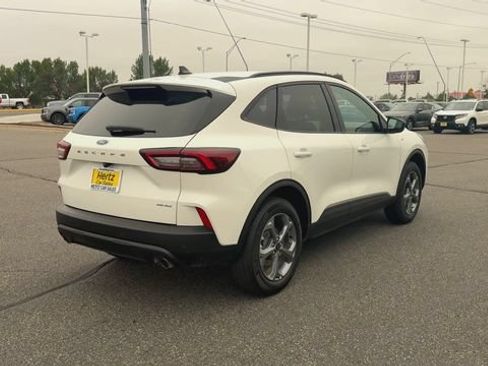 Used 2025 Ford Escape ST-Line w/ Tech Pack #1 AWD/4WD image 8