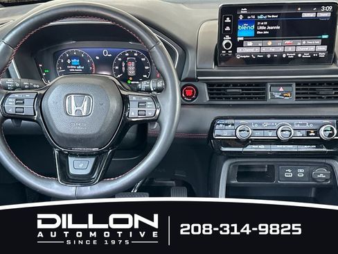 Used 2025 Honda Pilot Black Edition image 16