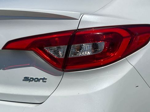 Used 2017 Hyundai Sonata Sport FWD image 32