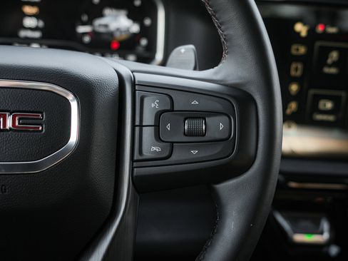 Used 2024 GMC Sierra 1500 AT4 w/ Technology Package image 20