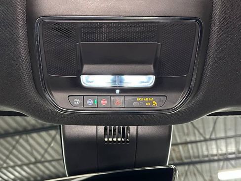 Used 2024 GMC Sierra EV Denali image 39