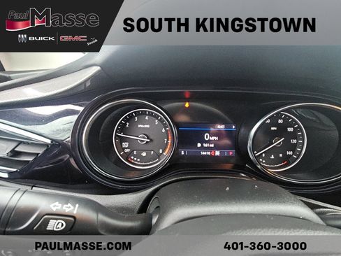 Used 2023 Buick Encore GX Essence w/ Experience Buick Package image 4