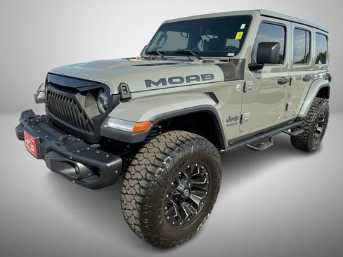 Used 2018 Jeep Wrangler Unlimited Sahara w/ Quick Order Package 24M Moab image 2