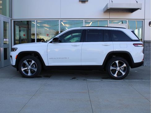New 2026 Jeep Grand Cherokee Limited AWD/4WD image 5