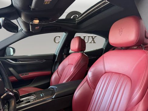 Used 2018 Maserati Ghibli image 9