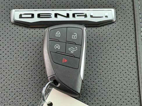 New 2026 GMC Sierra 2500 Denali w/ Denali Reserve Package image 36