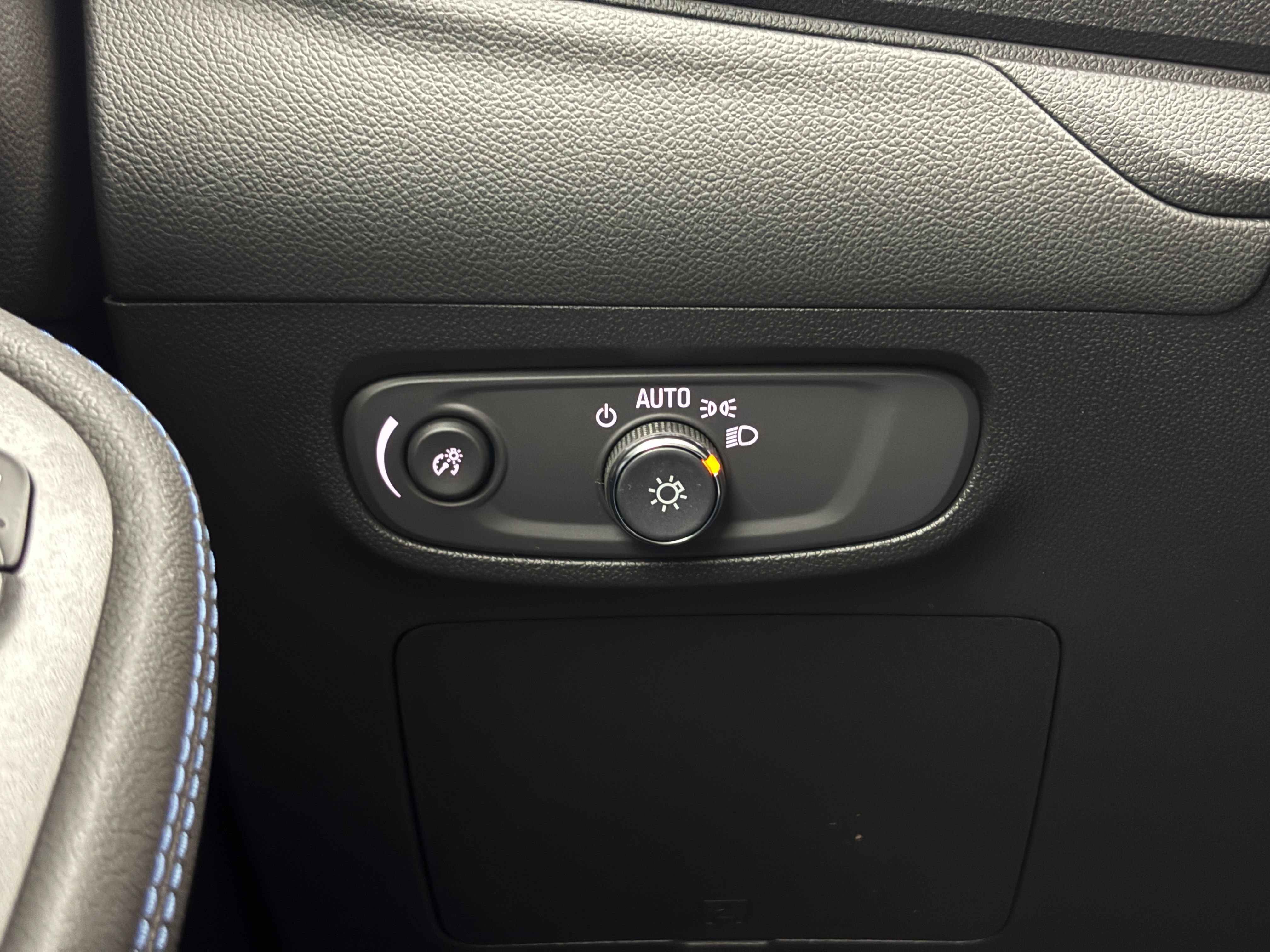 New 2026 Buick Encore GX Sport Touring w/ Comfort Package FWD image 21