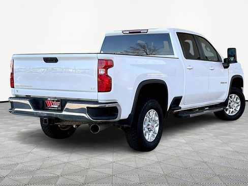 Used 2022 Chevrolet Silverado 2500 LT w/ Convenience Package image 7
