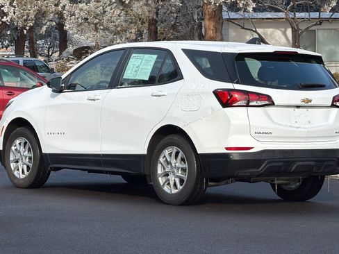 Used 2023 Chevrolet Equinox LS image 6