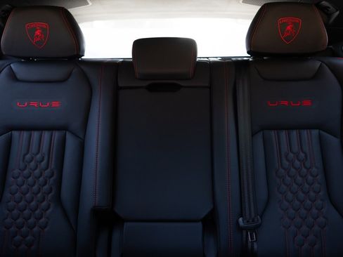 Used 2024 Lamborghini Urus Performante image 6