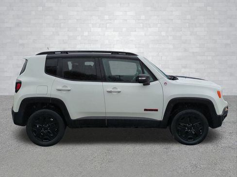 Used 2018 Jeep Renegade Trailhawk image 3