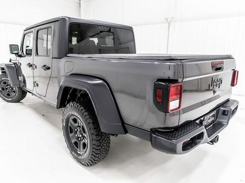 Used 2022 Jeep Gladiator Sport AWD/4WD image 5
