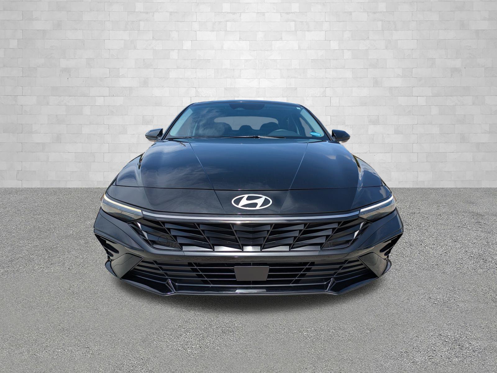 Certified 2025 Hyundai Elantra SEL FWD image 6