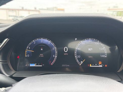 Used 2025 Jeep Grand Cherokee L Laredo image 33