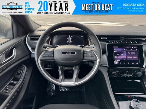 New 2025 Jeep Grand Cherokee Laredo X w/ Luxury Tech Group I image 23