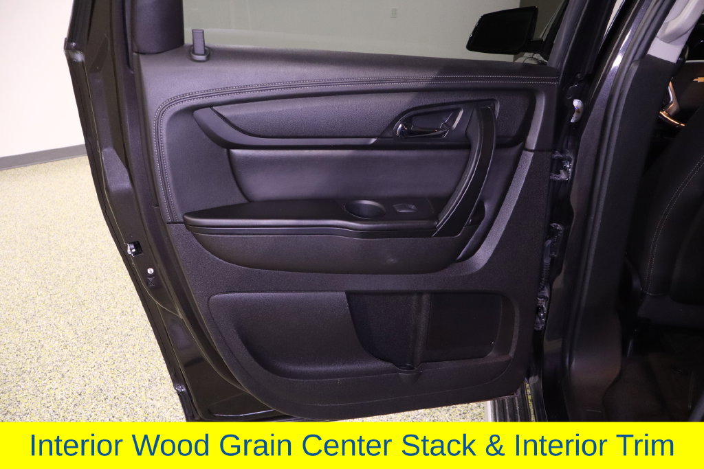 Used 2017 Chevrolet Traverse LT FWD image 37