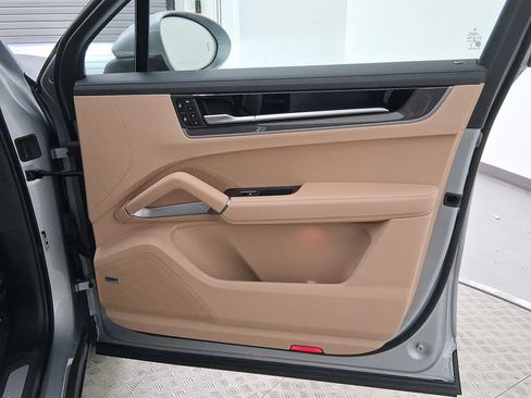 New 2026 Porsche Cayenne E-Hybrid image 31