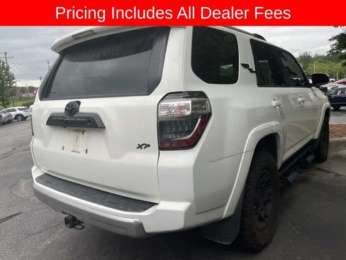 Used 2018 Toyota 4Runner TRD Off-Road Premium AWD/4WD image 7