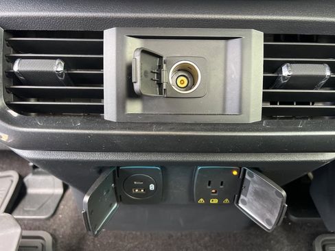 Used 2022 Ford F150 XLT w/ Equipment Group 302A High image 19