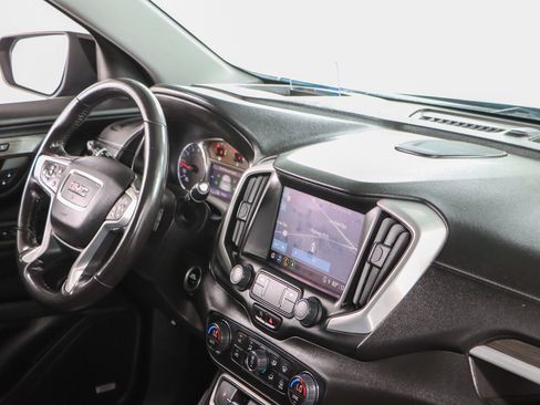 Used 2022 GMC Terrain SLT w/ Infotainment Package II AWD/4WD image 27