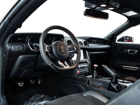 Used 2018 Ford Mustang Shelby GT350 w/ Convenience Package image 20