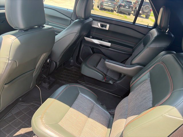 Used 2022 Ford Explorer Timberline w/ Timberline Technology Package AWD/4WD image 11