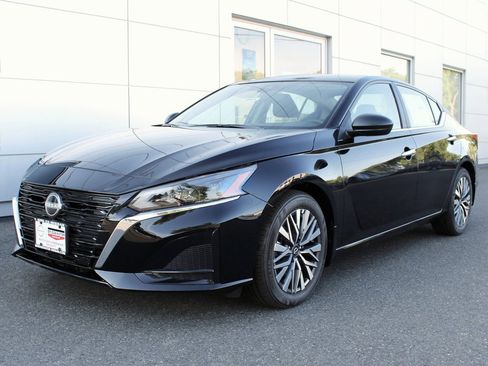 New 2025 Nissan Altima 2.5 SV w/ SV Special Edition Package image 1