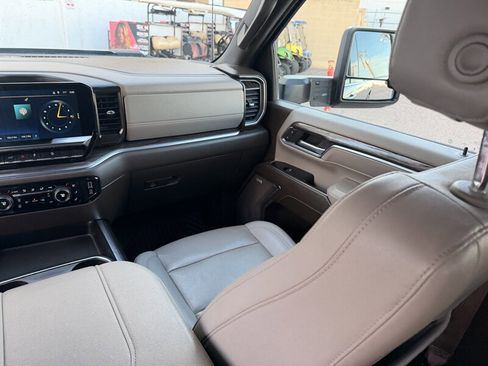 Used 2024 Chevrolet Silverado 3500 LTZ w/ LTZ Convenience Package AWD/4WD image 21