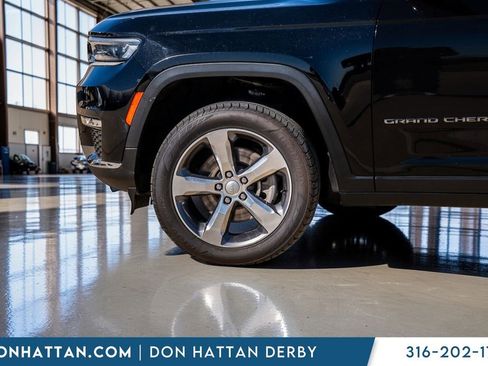 Used 2021 Jeep Grand Cherokee L Limited image 38