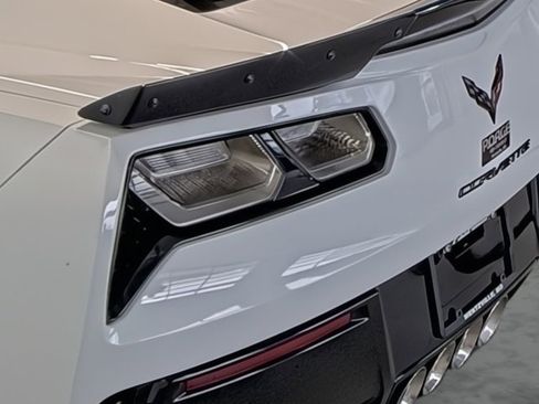 Used 2017 Chevrolet Corvette Z06 image 10