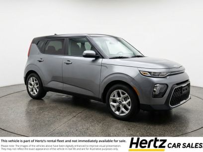 Used 2025 Kia Soul LX w/ LX Technology Package