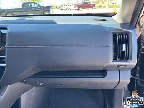 Used 2025 Nissan Pathfinder SL FWD image 56