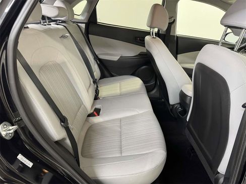 Used 2023 Hyundai Kona SEL image 13