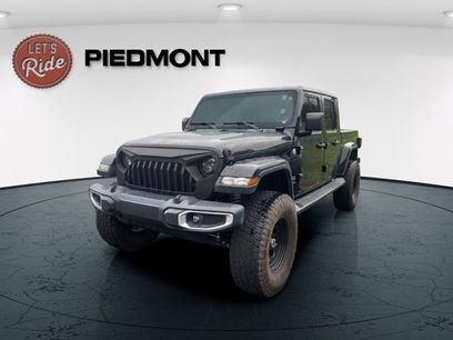 Used 2020 Jeep Gladiator Overland w/ Popular Equipment Package