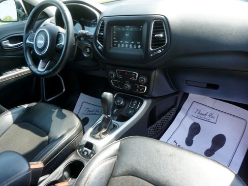 Used 2020 Jeep Compass Latitude image 24