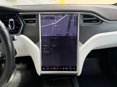 Used 2017 Tesla Model X 75D AWD/4WD image 20