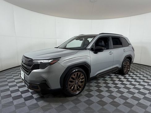 Used 2025 Subaru Forester Sport AWD/4WD image 2