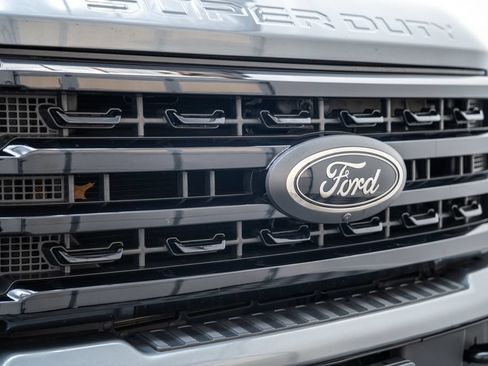 Used 2024 Ford F350 Lariat w/ Lariat Ultimate Package AWD/4WD image 12