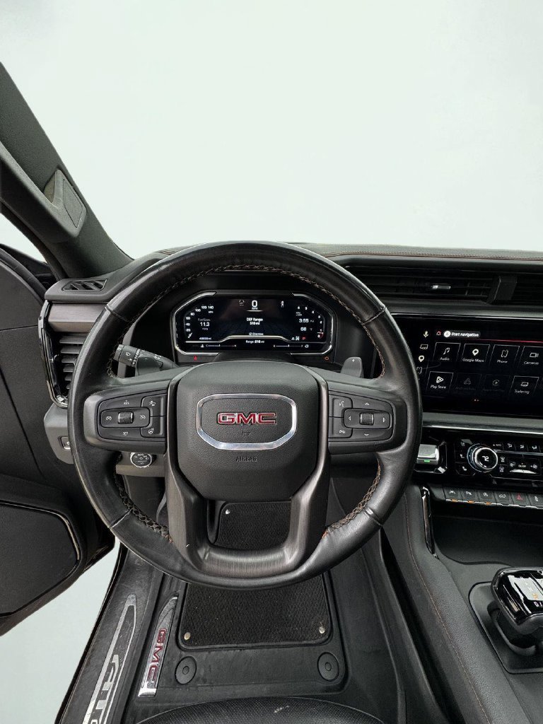 Used 2025 GMC Sierra 1500 AT4 w/ Technology Package AWD/4WD image 14