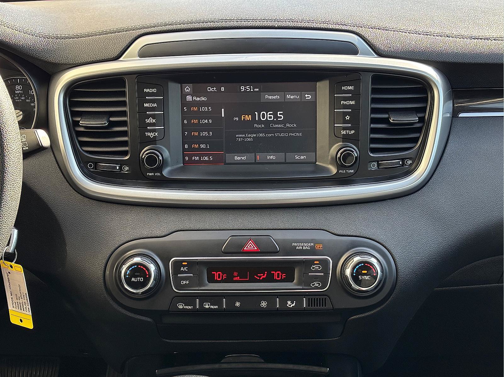 Used 2019 Kia Sorento AWD V6 image 24