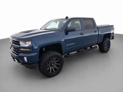 Used 2017 Chevrolet Silverado 1500 LT w/ All Star Edition AWD/4WD image 9