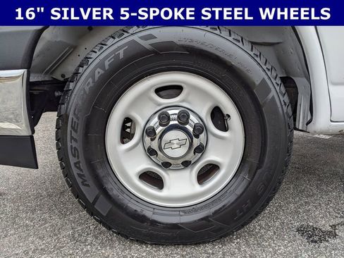 Used 2020 Chevrolet Express 3500 LT w/ LT Preferred Equipment Group image 5