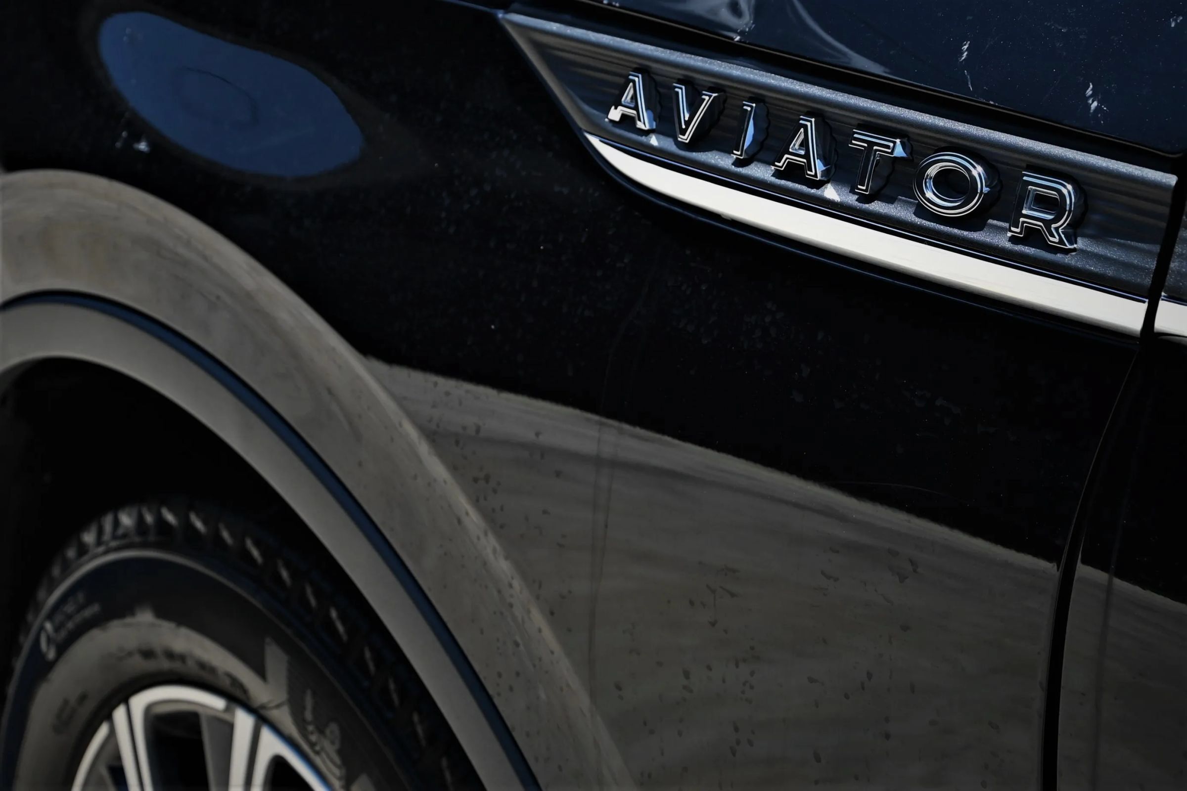 Used 2025 Lincoln Aviator 2WD image 8