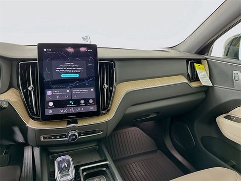 Used 2026 Volvo XC60 B5 Plus w/ Protection Package Premier image 20