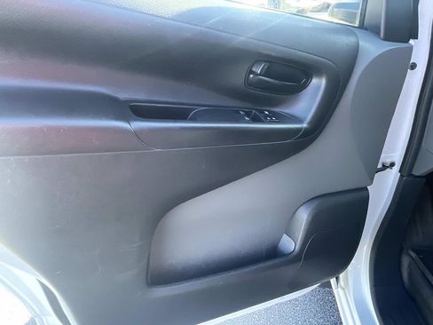Used 2021 Nissan NV200 SV image 19
