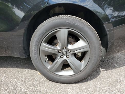 Used 2025 Land Rover Range Rover Velar Dynamic SE image 79